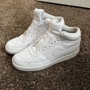 Mid White Nike Air Force 1